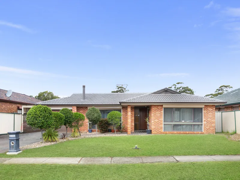 Well designed single level home in quiet cul-de-sac