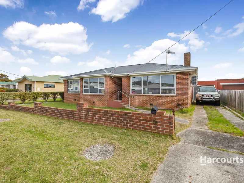 Freshly Renovated On The Coast!