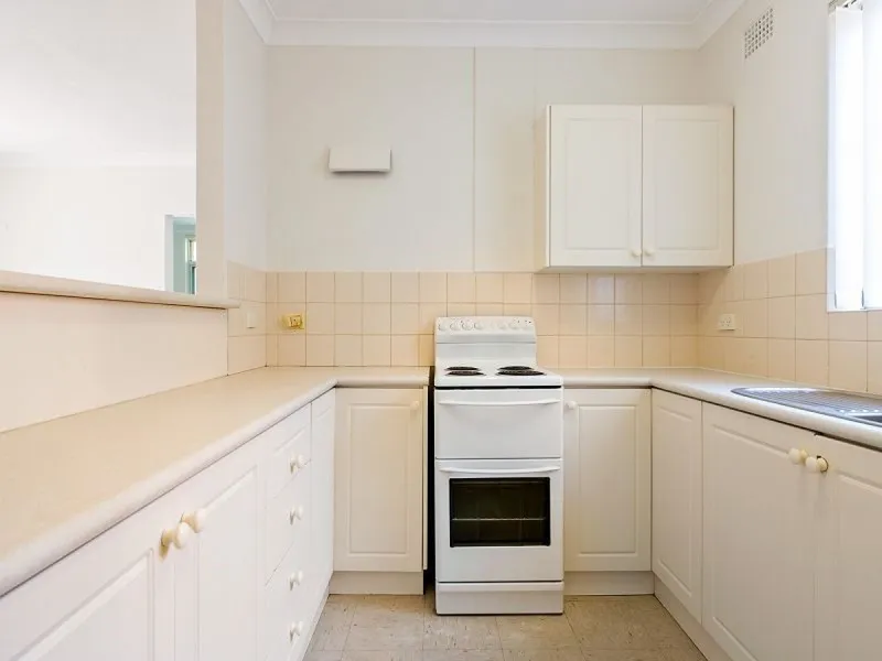 Bright & spacious two bedroom unit