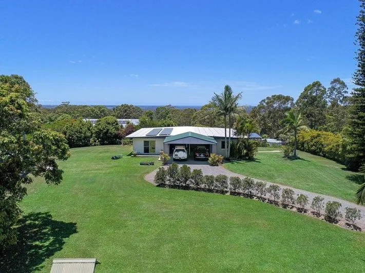 Ideally positioned to benefit the quick access to Cooroy, Tewantin, Eumundi and Noosa