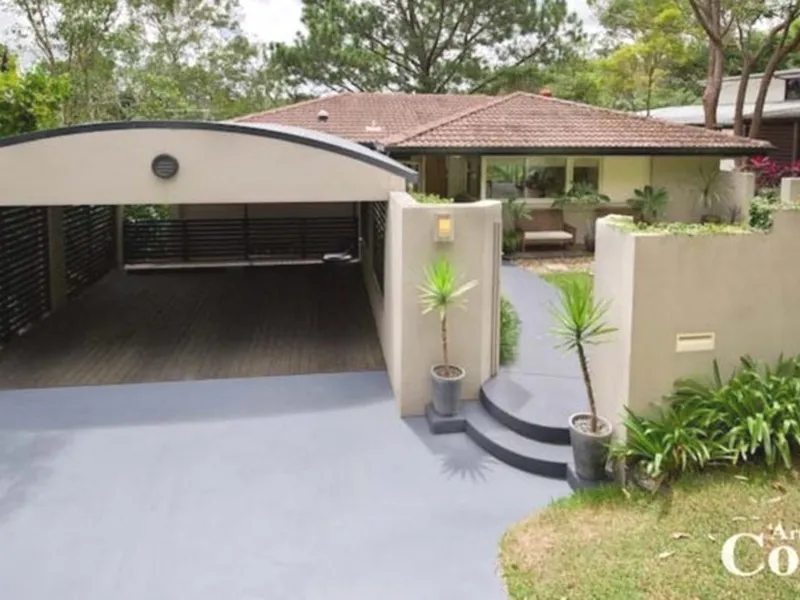 Rustic Retreat with Bushland Views