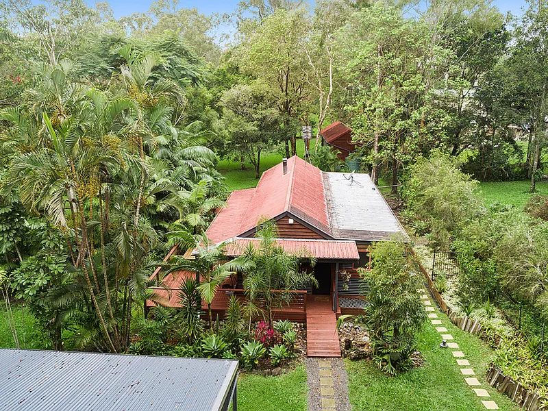 Country Lifestyle so close to Town!