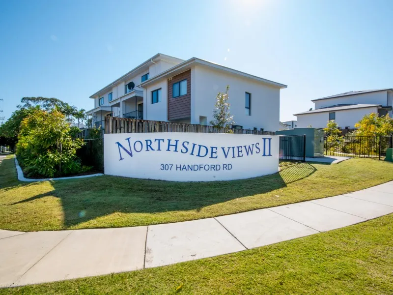 3 Bedrooms Modern Townhouse In Lovely Complex & Quiet Area