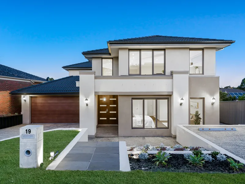 Rare Valley Views Estate in Exclusive Pocket of Mulgrave