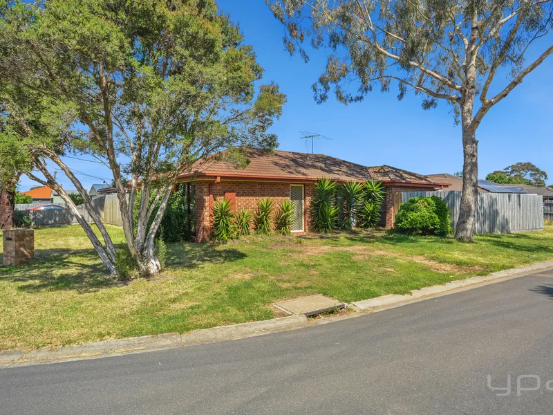 LARGE CORNER ALLOTMENT IN CENTRAL WERRIBEE