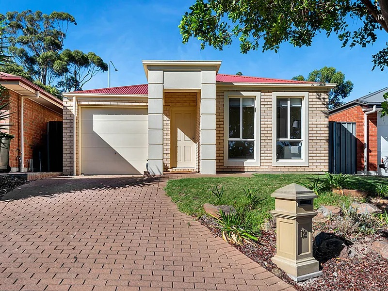 Spacious low maintenance living 