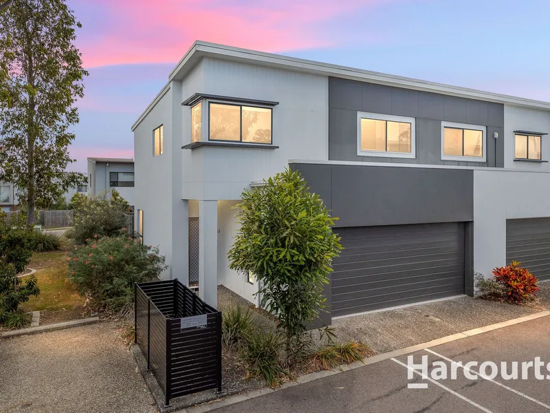 Luxury Living in the Perfect Location!