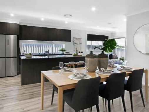 REGISTERED - HOUSE AND GRANNY FLAT