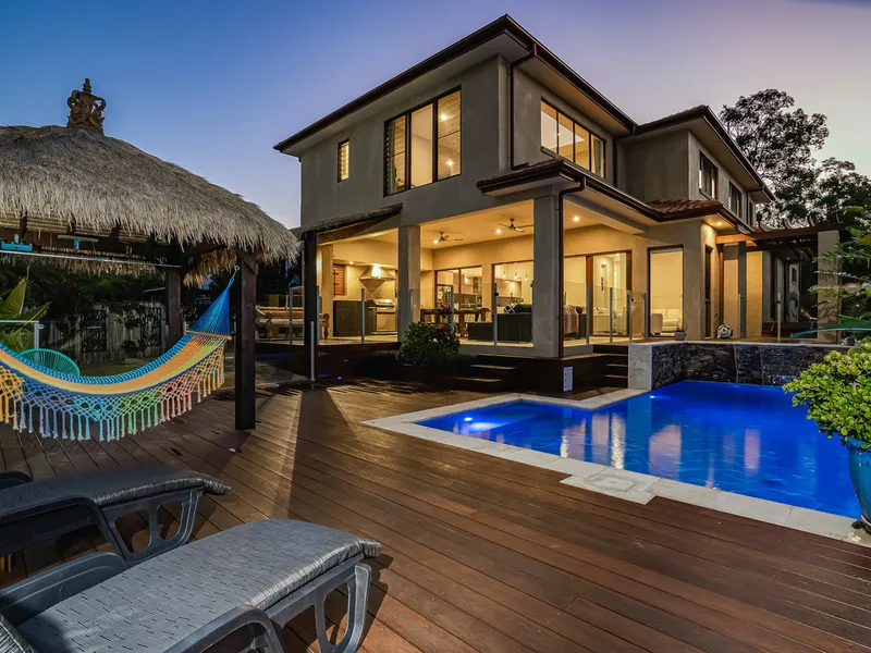 LUXURY OASIS WITH STUNNING COASTAL VIEWS