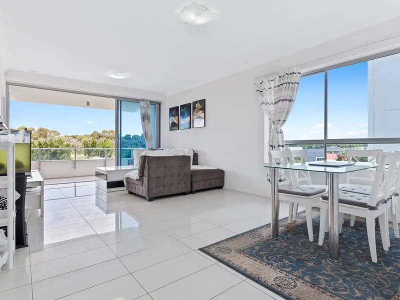 Fantastic Location and Closed to Everything! U Can't Go Wrong here!