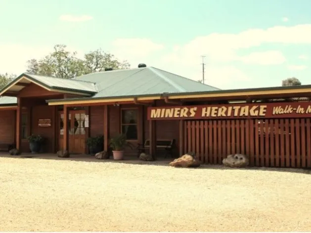 3 BEDROOM HOME SET ON 8 ACRES WITH ACCOMMODATION & TOURISM BUSINESS