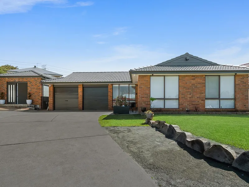 Fantastic opportunity for the growing family or astute investor