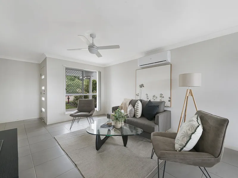 Spacious Townhome with oversized bedrooms