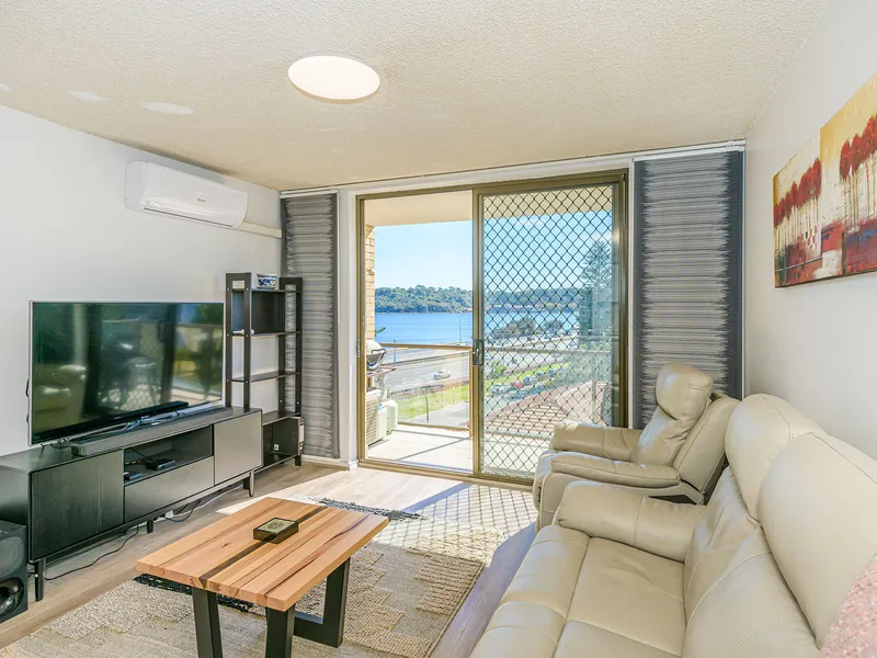 FULLY FURNISHED & EQUIPPED 2 BEDROOM FULLY RENOVATED APARTMENT