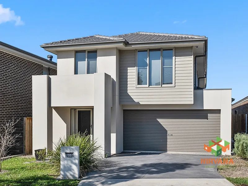 Stunning 4 Bedroom Home !!