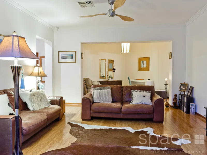Immaculate Family Living, By The Park