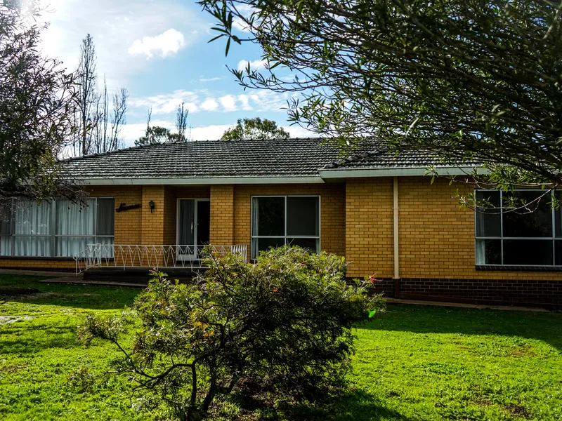 Please call Ray White Nagambie 03 5794 2777 to book a time to view this property.