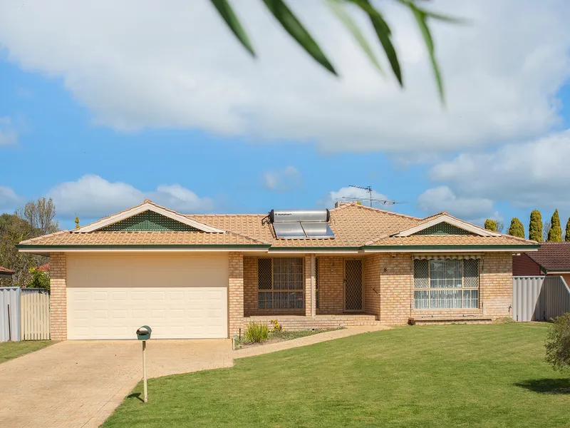 Locals Only Cul de Sac - Walk to Beach