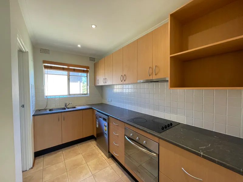 TWO BEDROOM UNIT CLOSE TO EPPING STATION