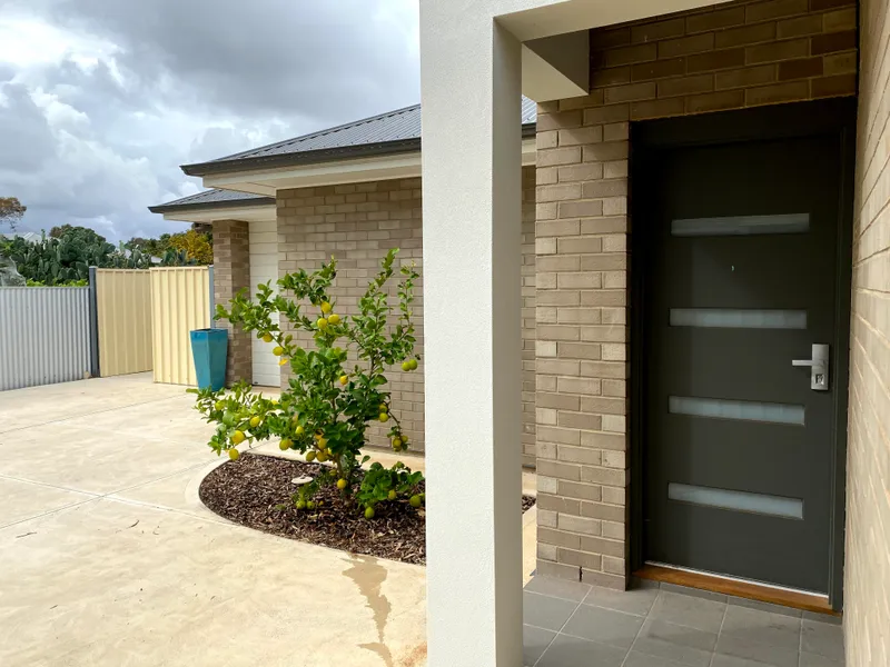 Low maintenance and Private