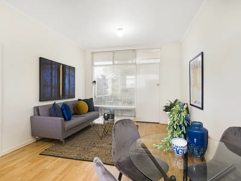 Private & Secure upstairs unit in quiet group of six..