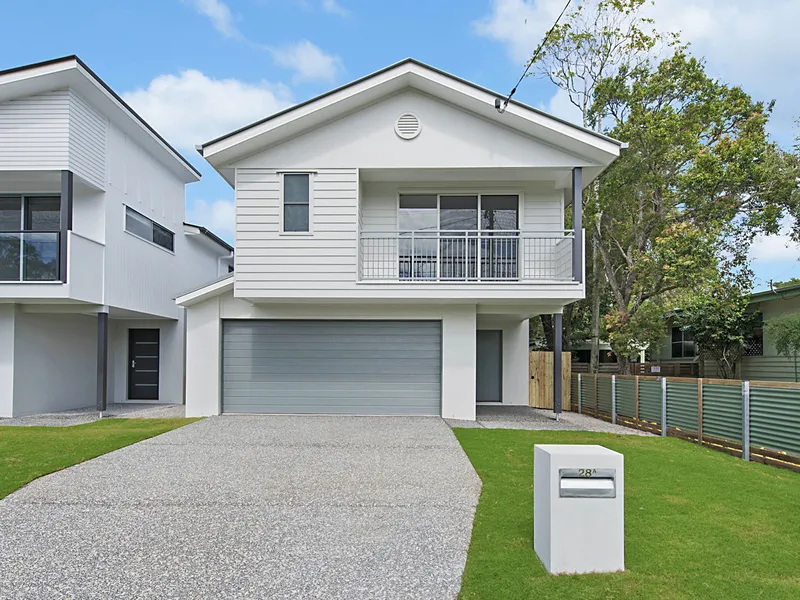 4 Bedroom House located in Deagon!