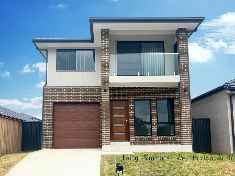 BRAND NEW 4 BEDROOM FAMILY HOME WITH SPACIOUS BACKYARD!