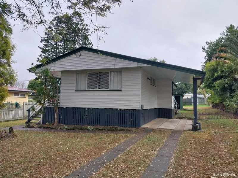 GREAT FAMILY HOME IN ONE MILE