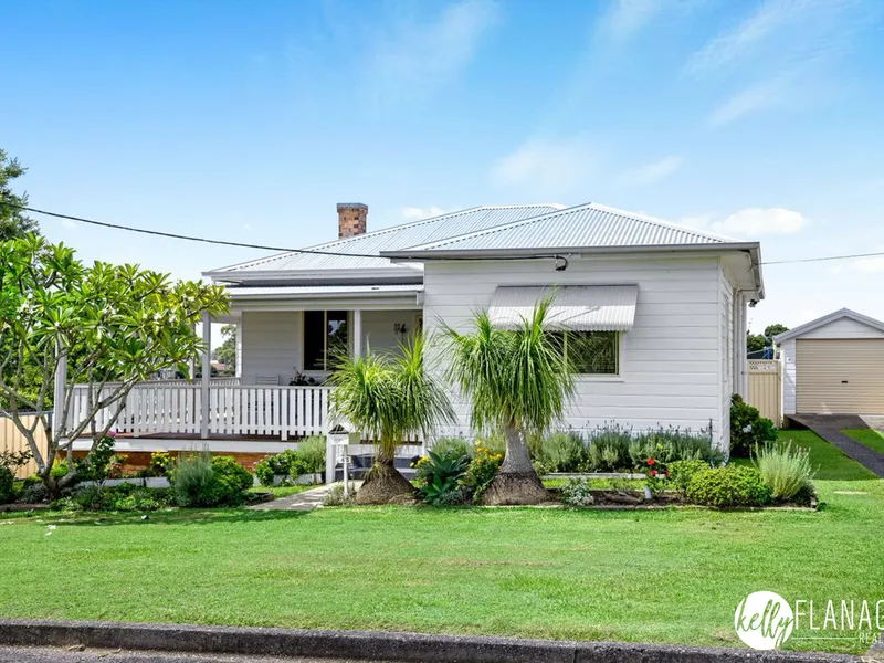 Pristine Character Home & Pool, High On The Hill, Corner Block With Access