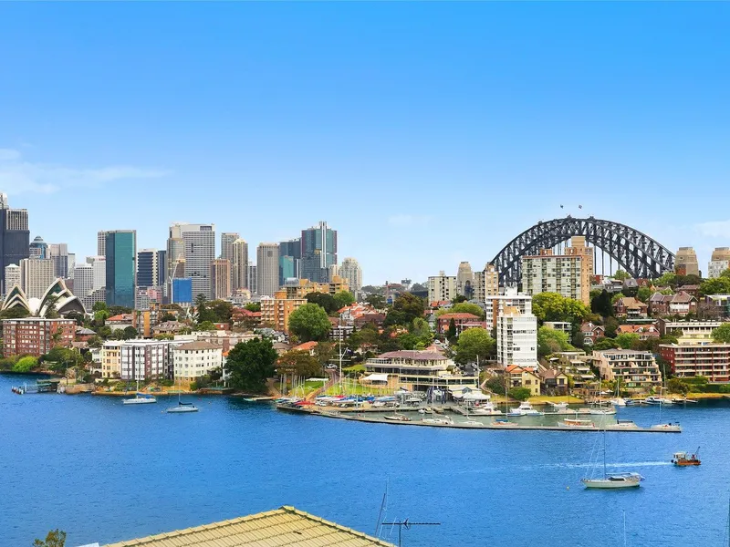 Studio Apartment With Breathtaking Harbour Views And Pool