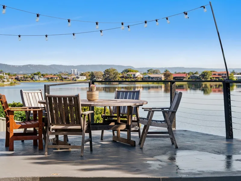 North Facing Block in a Premium Street