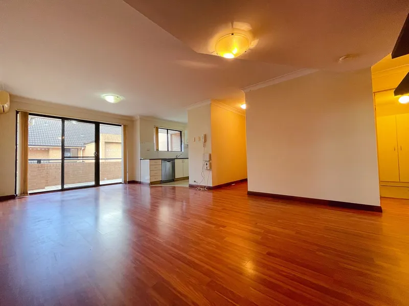 Split Level Home in the Heart of Homebush West