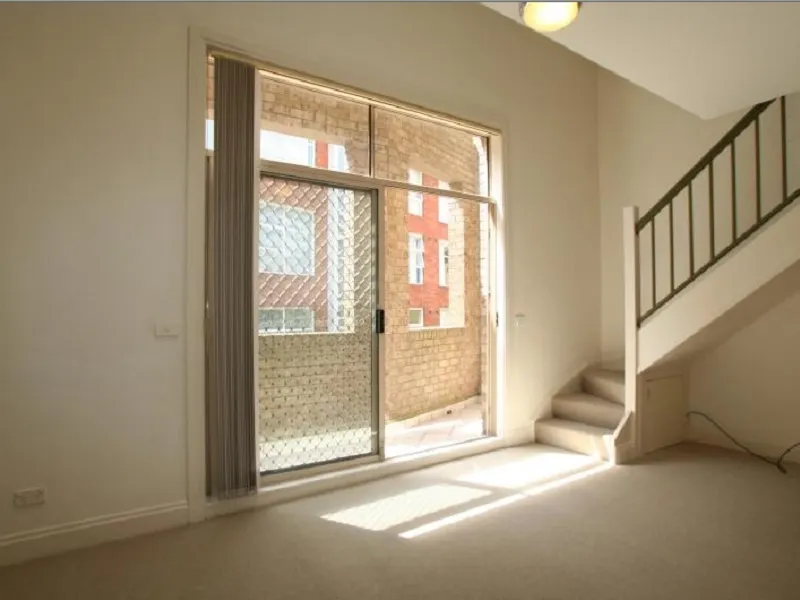 Loft Style Apartment in an Unbeatable Location ** Available 23/04/21 **