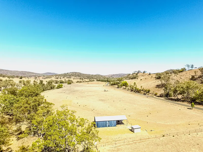 COCKATOO FLAT 894 WHITLOW ROAD BINGARA NSW 2404