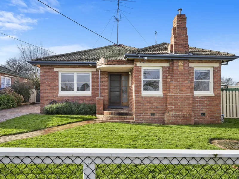 THREE BEDROOM HOME IN REDAN
