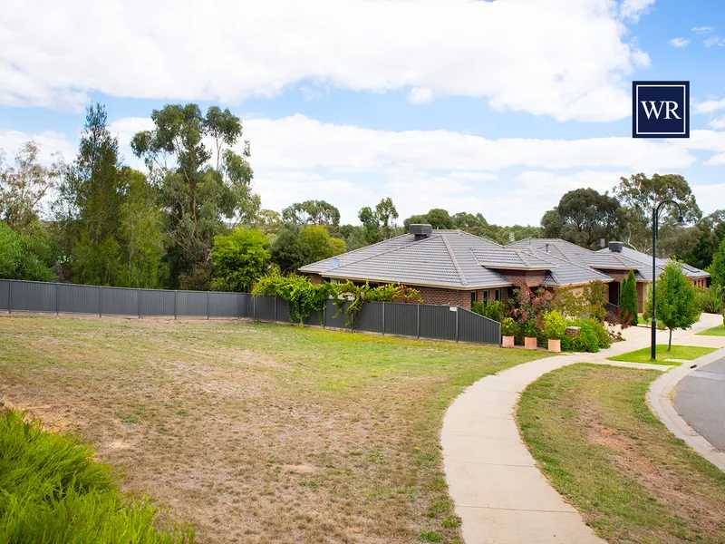 DOMAIN DRIVE LAND - 542m2 IN THE PREMIUM HILLCREST LOCALE