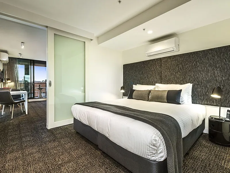 FULLY FURNISHED WITH ALL UTILITY BILLS INCLUDED! OUTSTANDING VALUE!