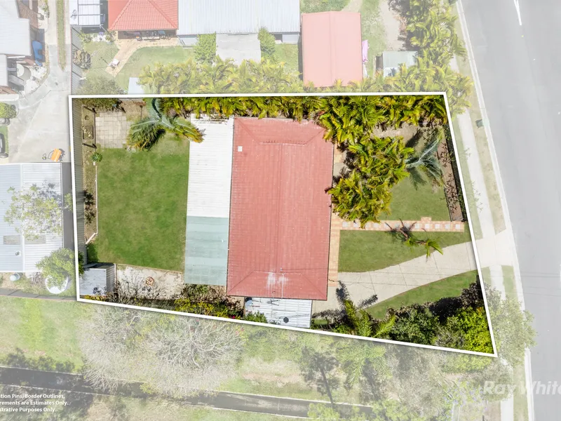 VACANT, BIG BLOCK, SIDE ACCESS + ONLY 1 NEIGHBOUR!