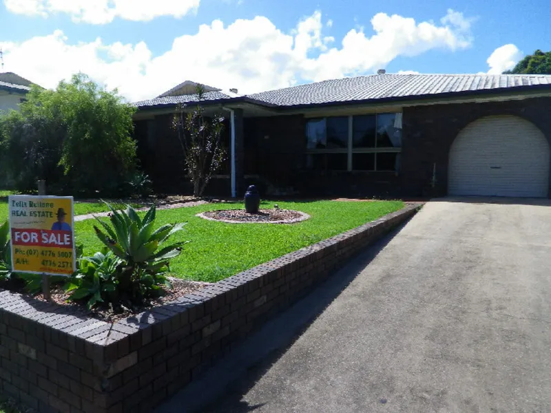EXECUTIVE STYLE HOME ON BLOCK BUILT UP OUT OF KNOWN FLOOD !