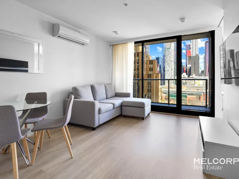 PERFECTLY POSITIONED 2 BEDROOM APARTMENT
