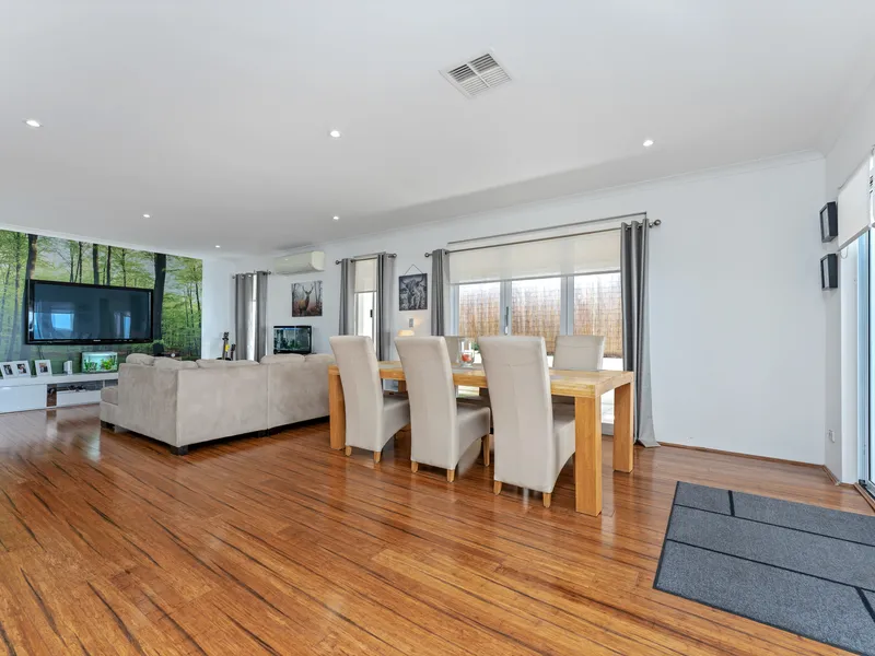 Resort style Living by the Beach!