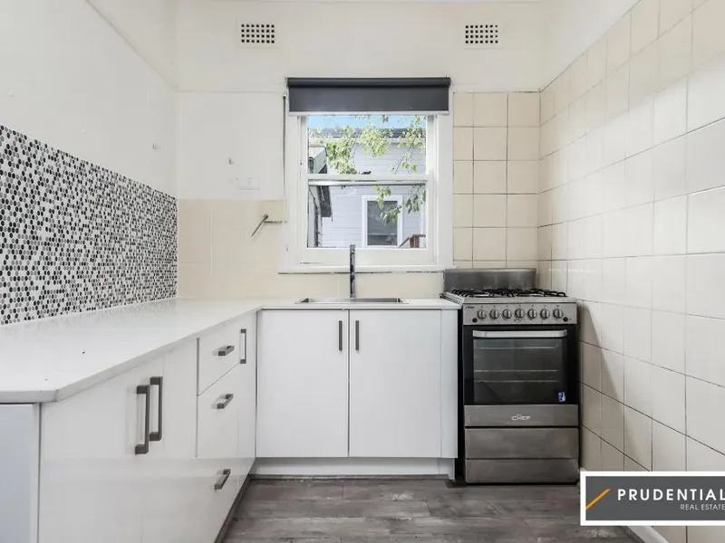 Reduced rent with water usage included 