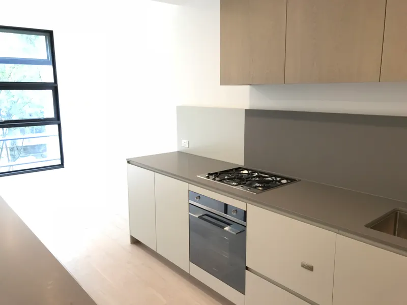 Near New One Bed plus Study with Car space in the heart of Waterloo! Contact Agent to arrange inspection or inspect on Saturday