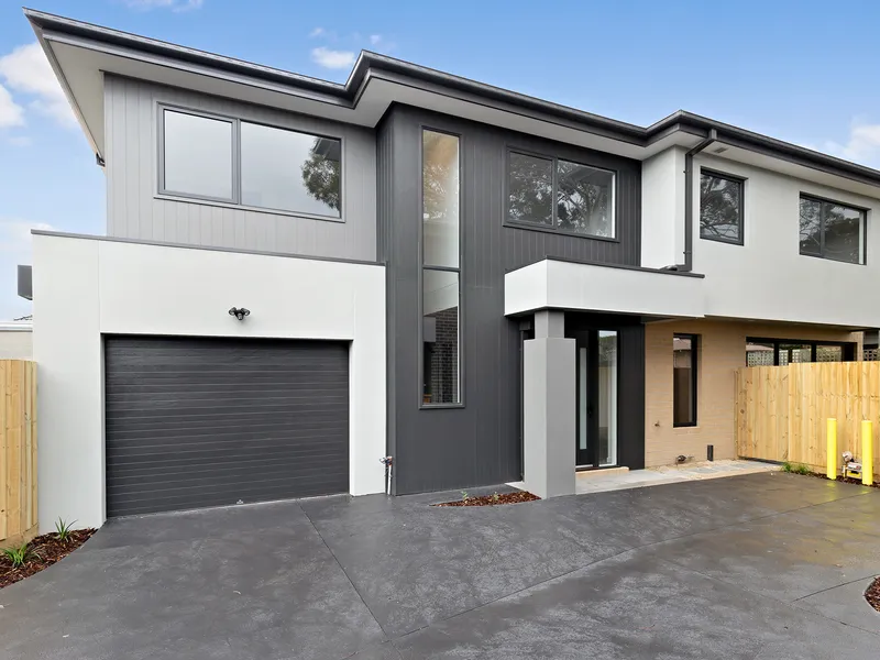Modern townhouse showcasing flawless luxury and an abundance of space!
