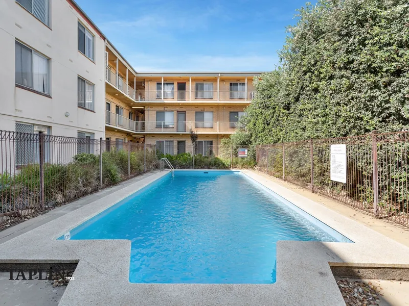 A Fabulous Ground Floor 2 Bedroom Unit