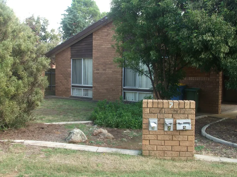 SPACIOUS NEAT AND TIDY UNIT