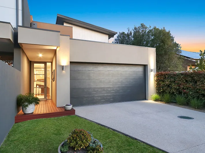 Stylish Beachside Living