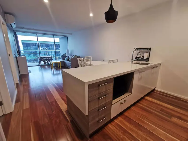 FULLY FURNISHED LUXURY 2 BED 2 BATH 1 CARPARK IN SKYNEEDLE APARTMENT