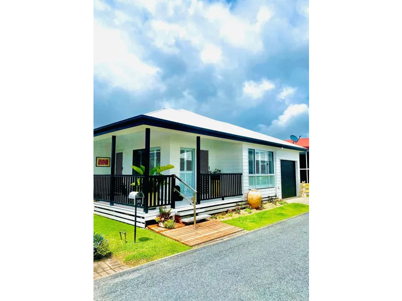 THE BEST OVER 50'S IN YAMBA