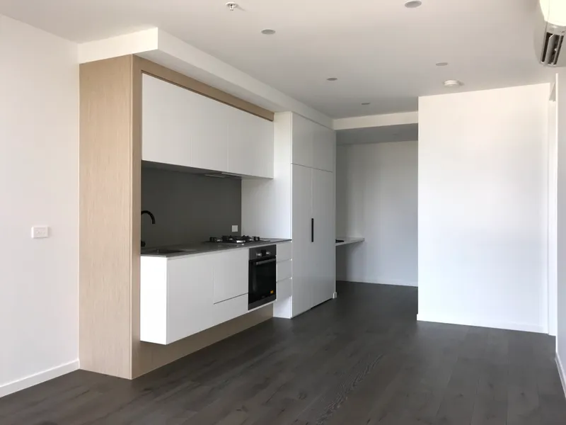 AMAZING ONE BEDROOM APARTMENT IN THE LANTERN!